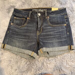 American Eagle denim Midi Stretch Shorts Size 8 NWT